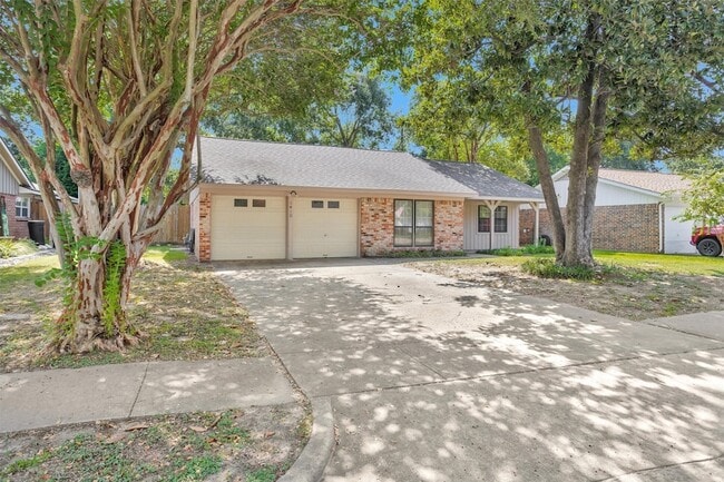 Building Photo - 1410 Spillers Ln