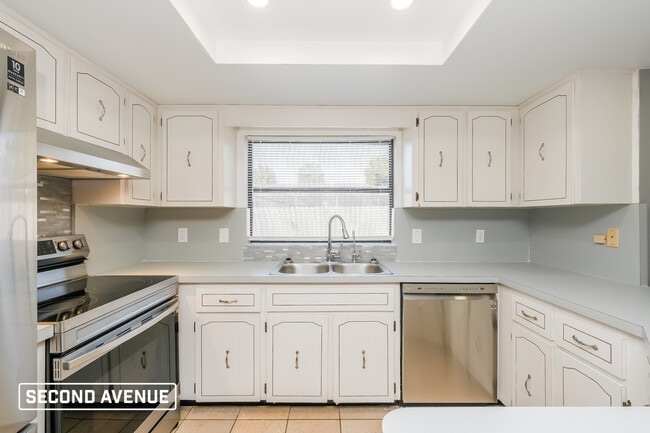 Photo - 7231 Box Elder DR