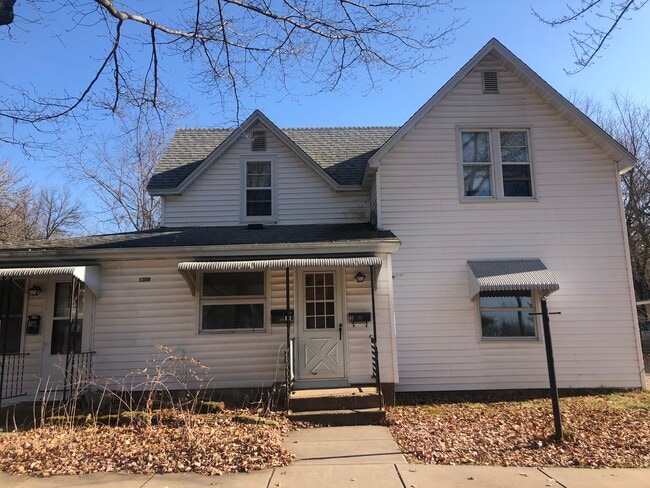 Photo - 1308 11th St E