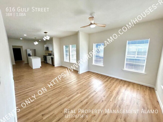 Photo - 616 Gulf St