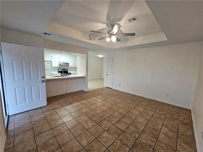 Photo - 2326 W Roselawn St