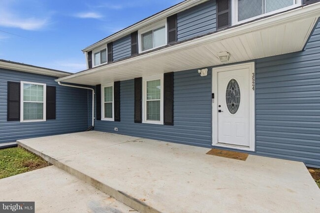 Photo - 3524 Meadowside Ave