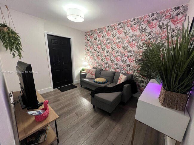 Photo - 3102 SW 10th St Unit 3104A