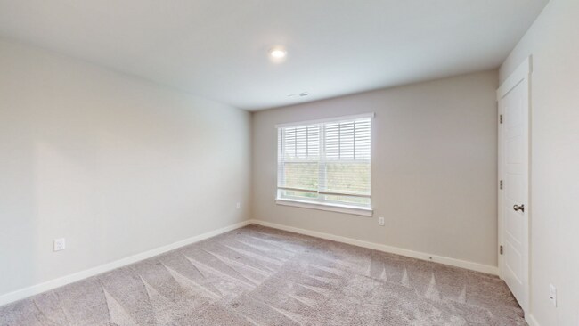 Photo - 1736 Frodo Wy