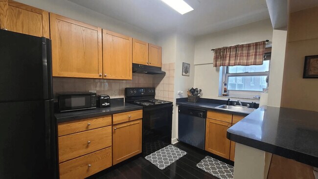 Photo - 4970 N Marine Dr Unit 429