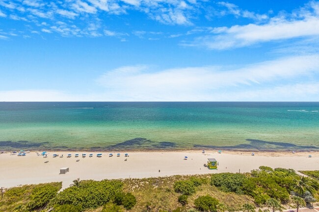 Building Photo - 5555 Collins Ave Unit # 16K Rental
