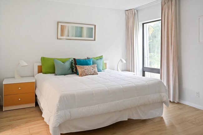 Photo - 2550 Presidential Way Unit 106
