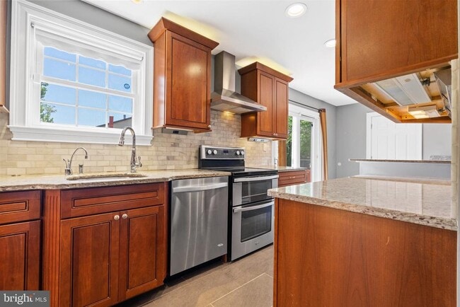 Photo - 13604 Wisteria Dr