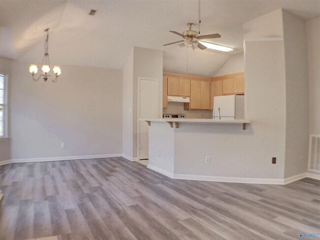 Photo - 106 Yellowwood Ct