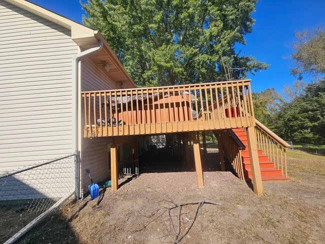 Photo - 10259 Englewood Dr