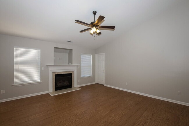 3012 Deep Cove Dr NW