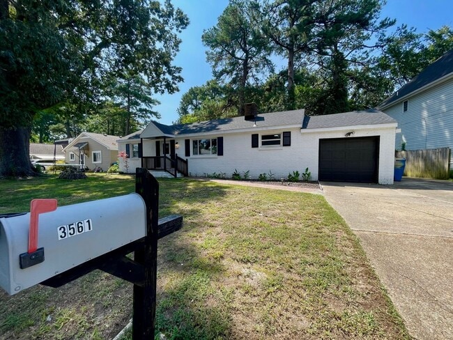 Photo - 3561 Champlain Ln