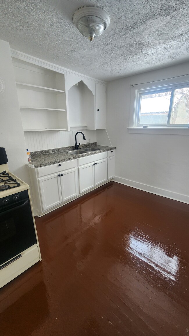 Photo - 33 Day St Unidad 9