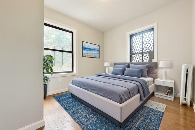 Photo - 518 W 204th St Unit 1