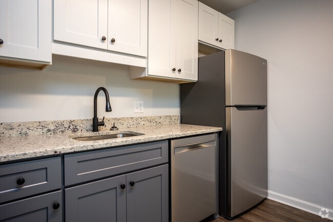 2 habitaciones, 1 baño - 730 pies cuadrados - Cocina - Northway at Cabarrus
