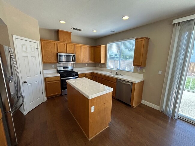 Photo - Beautiful Hidden Lake 3 Bed 3 Bath Home