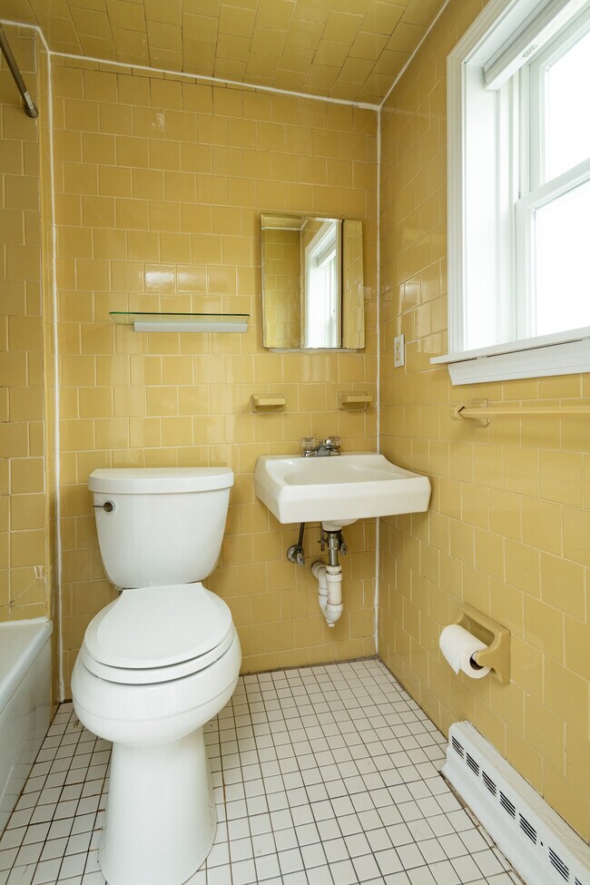 Photo - 54 Atherton St Unit 1R