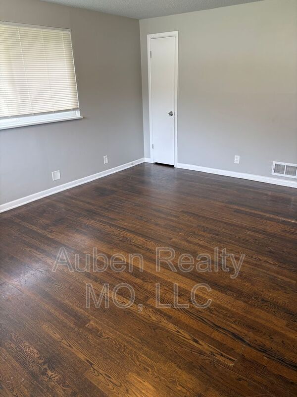 Photo - 1821 N 50 Terrace