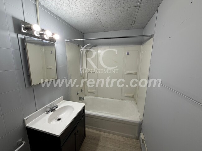Photo - 1602-2 Main-