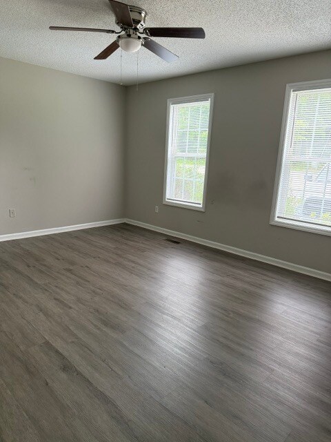 Photo - 509 Giles Rd
