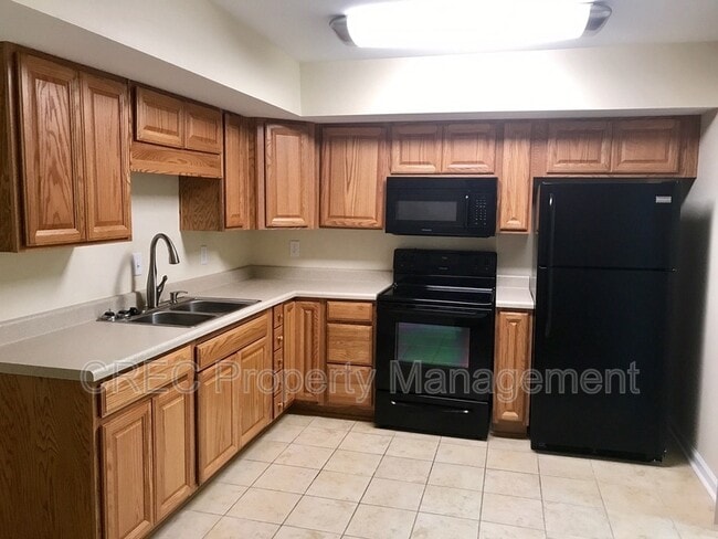 Photo - 205 Weber Rd Unit Apartment H