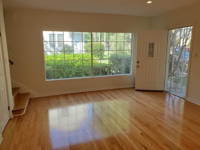 Photo - 1037 S Longwood Ave