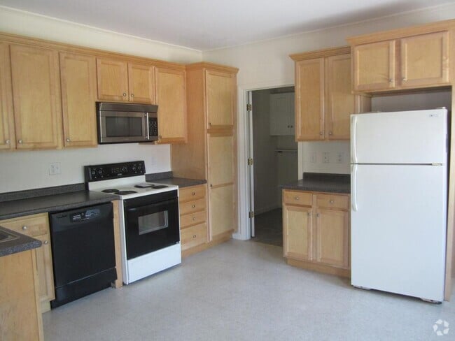 Building Photo - 65 Union St Unit 1 Rental