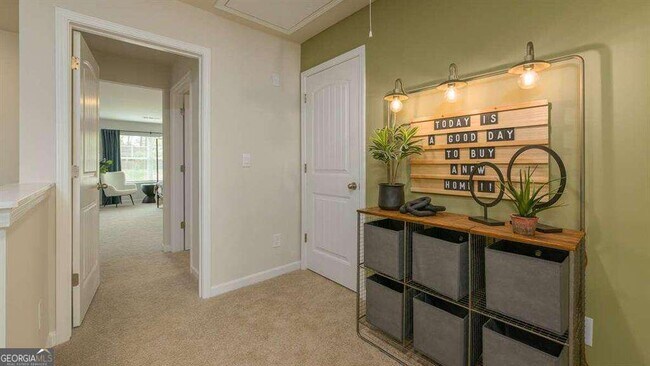 Photo - 2473 Bayberry St