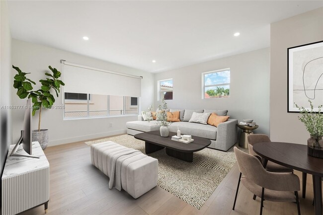 Photo - 2811 SW 65th Ave