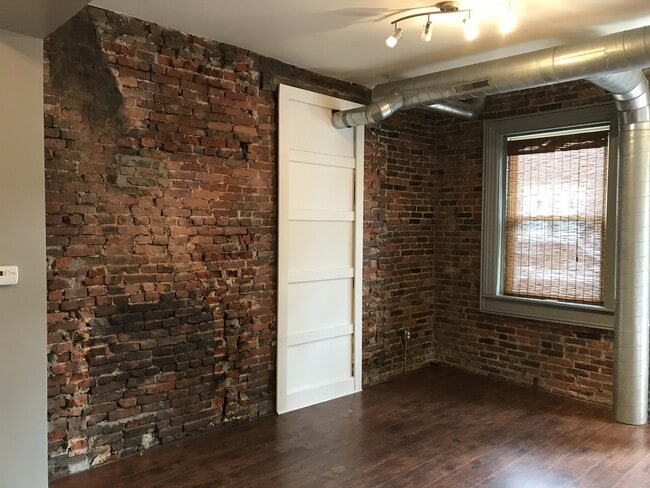 Photo - 44 S 13th St Unidad Apt. #1