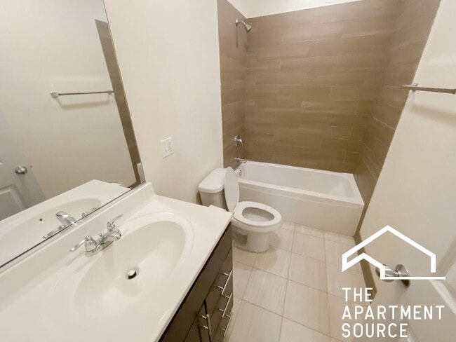 Photo - 1827 W Leland Ave Unit GDN