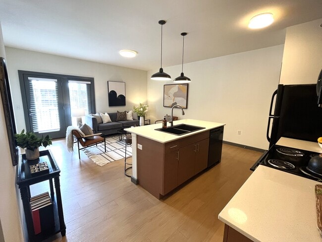 Photo - DeTonty Street Apartments