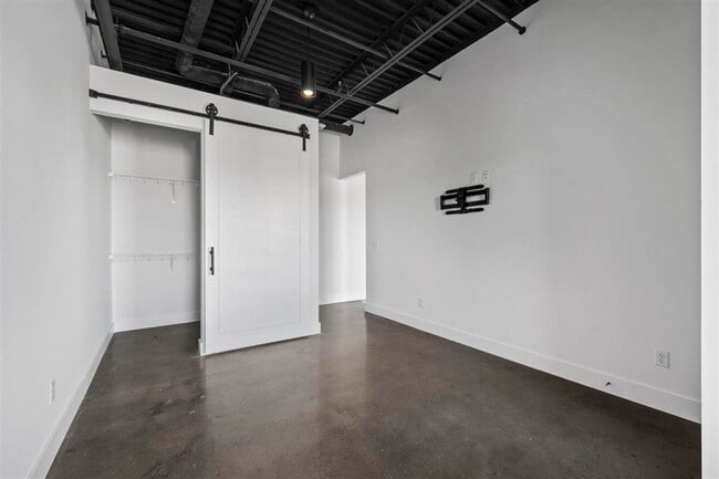 Photo - 1131 Fairview Ave Unit 1131 Fairview Avenue