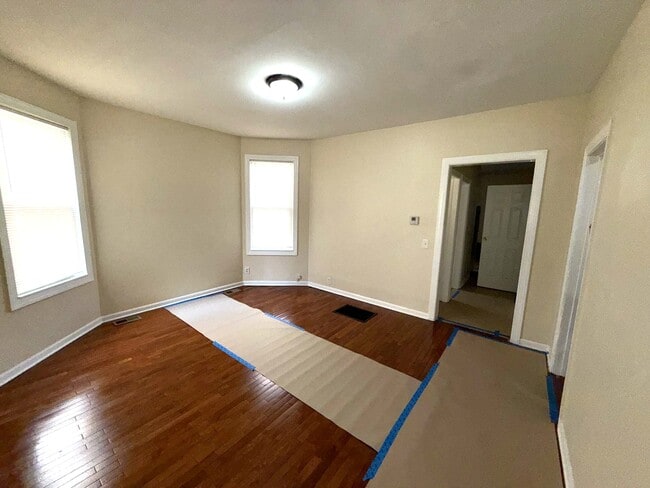 Photo - 7423 S St Lawrence Ave