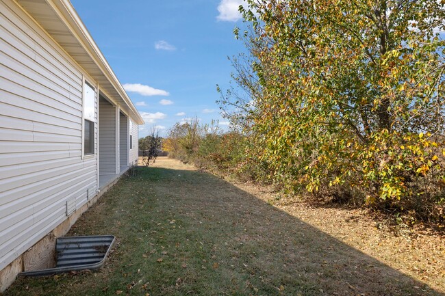 Photo - Newly built 3 bedroom duplex- Aurora, MO
