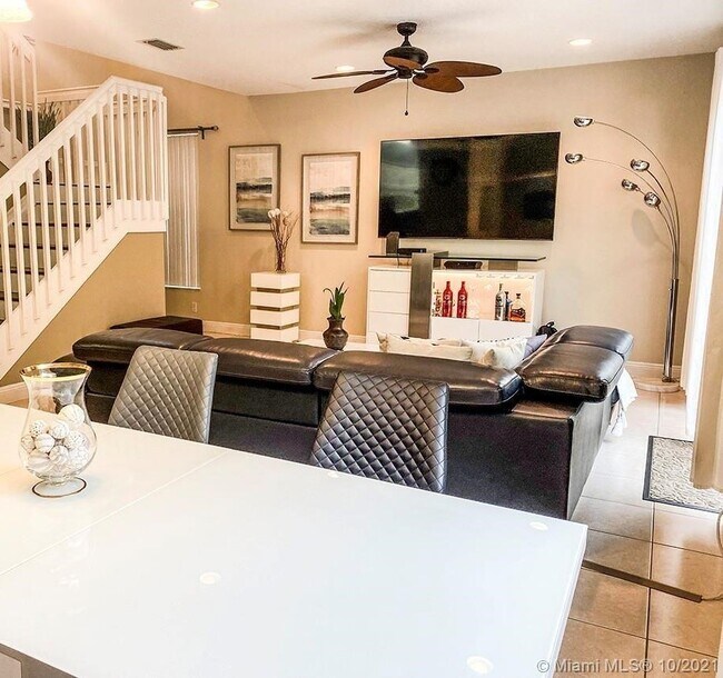 Photo - 3657 Asperwood Cir