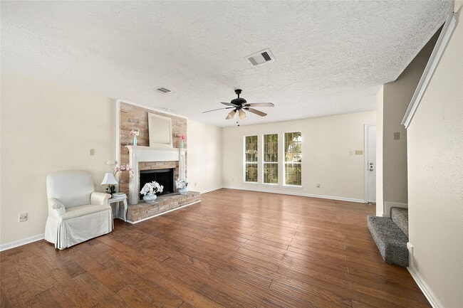 Photo - 10718 Nobility Dr