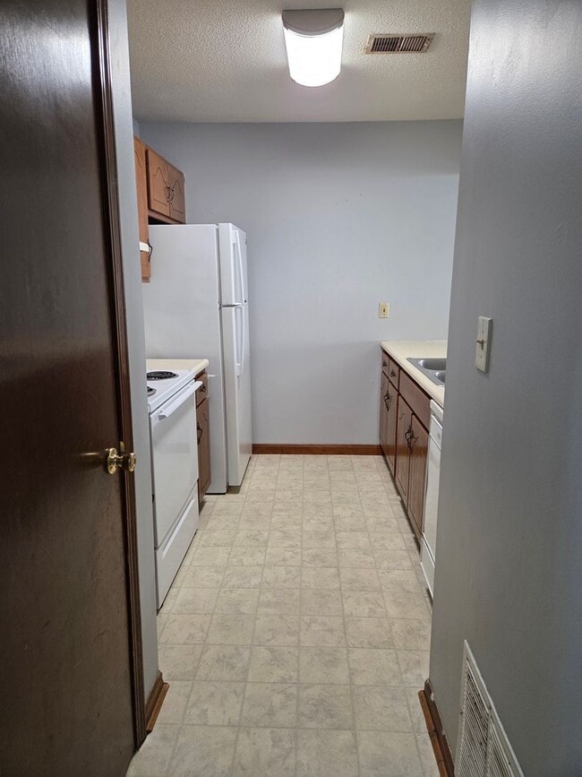 629 Potomac Ct