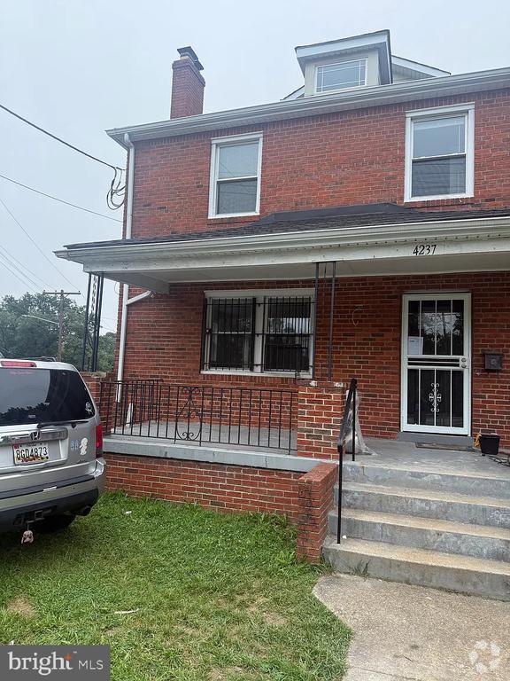 Building Photo - 4237 Alabama Ave SE Rental