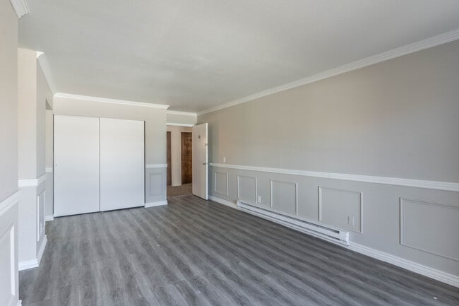 Photo - Crestwood Cove