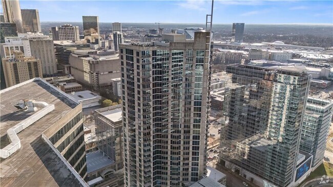 Building Photo - 400 W Peachtree St NW Unit 3614 Rental