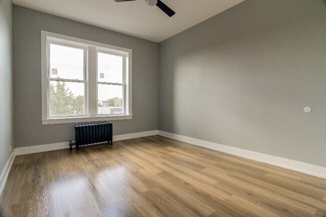 Photo - 3420 W Dickens Ave Unit 3W