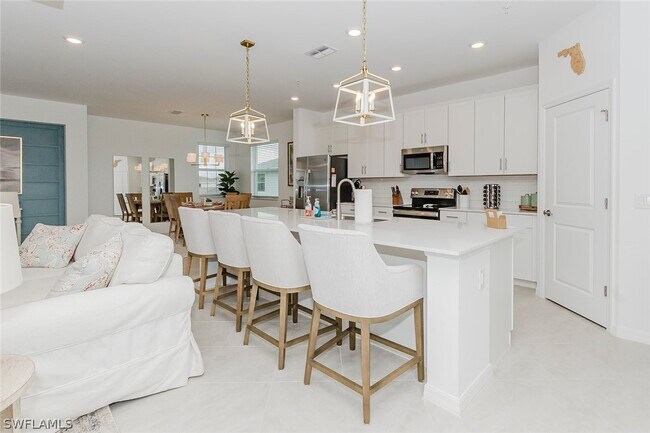 Building Photo - 6052 Ellerston Wy Unit 1721