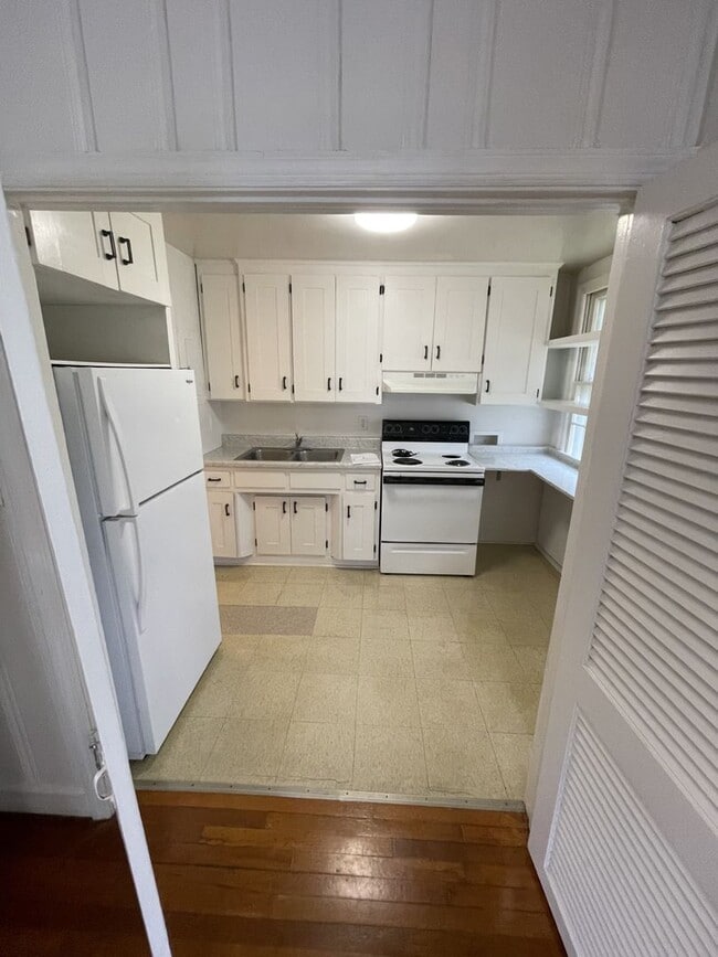 Photo - 316 Angier Ave