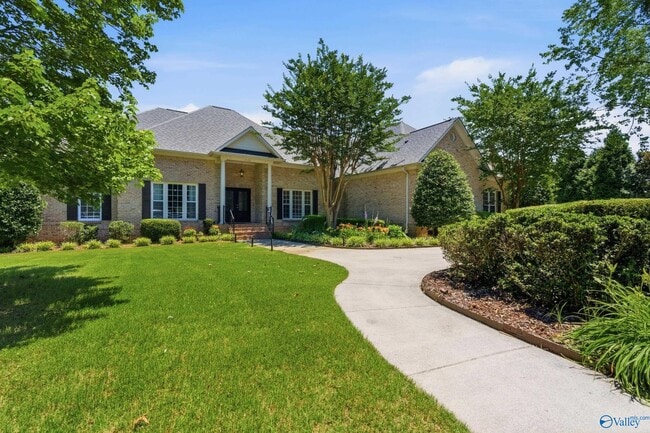 Photo - 2704 Hampton Cove Way SE