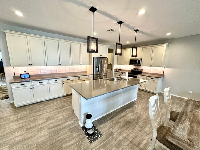 Photo - Massive RV Garage plus fantastic floorplan in Casa Vista