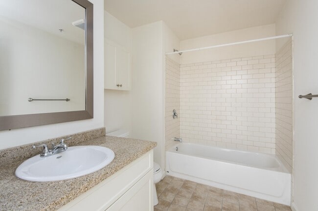 Photo - 600 N Broad St