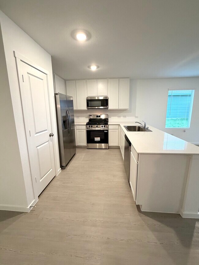 Photo - 3703 Oleander Pl