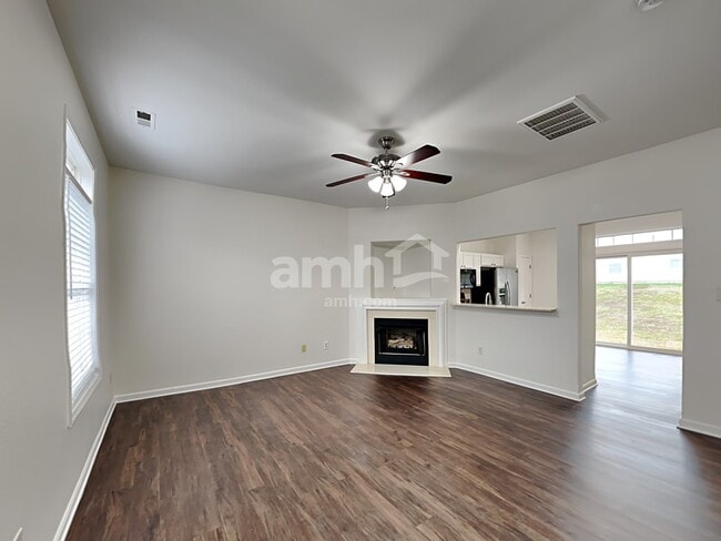 Photo - 2604 Oasis Ln