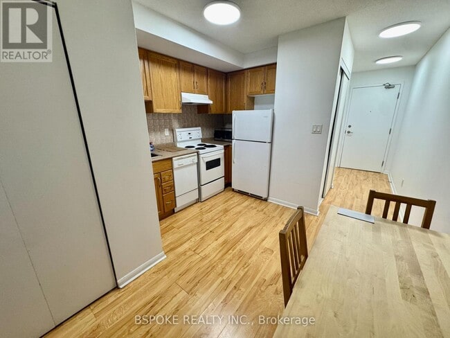 Photo - 2464 Weston Rd Unité 808